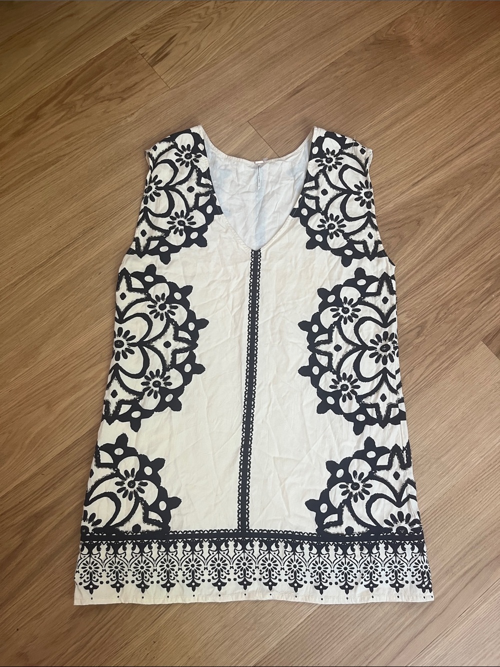 Free People Women’s Geodesic Dunes Ivory Embroidered Sleeveless Tunic size L